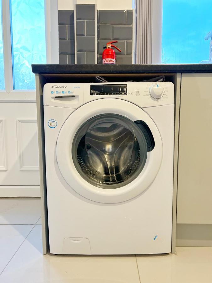 Cheerful 3 Bedroom Home With Netflix And Wi-Fi Middleton  Zewnętrze zdjęcie